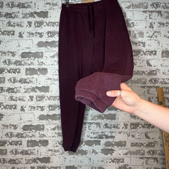 Gymshark | women maroon jogger sweat pants - Picture 8 of 11